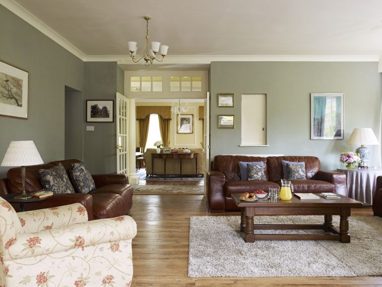livingroomopeningontothedrawingroom 768x576