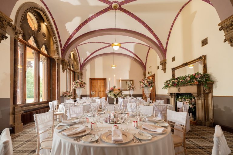 lowresdining 768x512