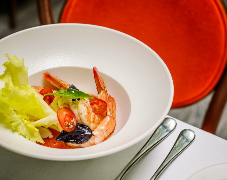 manicomio credit caitlin isola 2 21062021055301 768x610