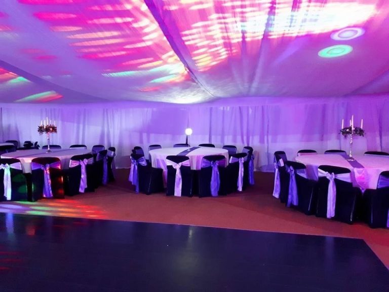 marqueetableswithlights 768x576