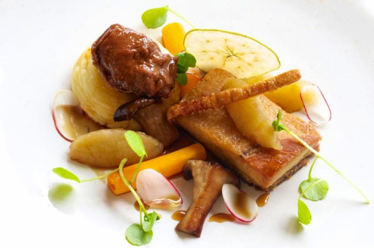 marwell hotel restaurant food 768x509