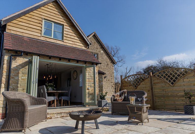 patio 2 768x527