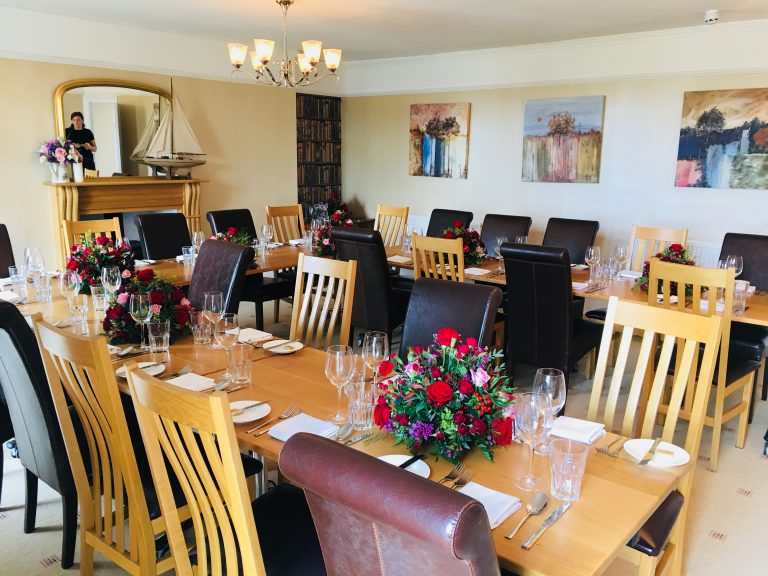 picfuntionloungeweddinganniversary 768x576