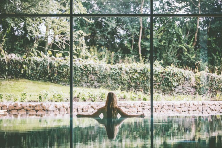 pool girl 3 WEB 768x512