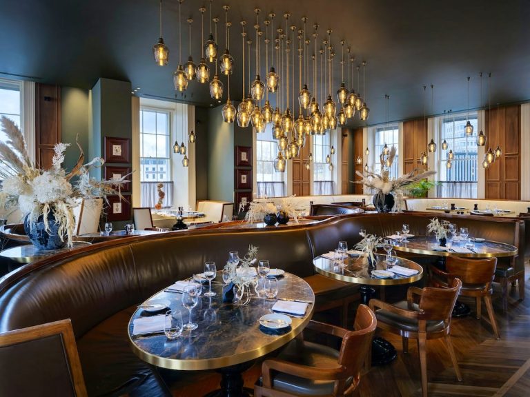 rails restaurant wide 04072023125916 03102023042929 768x576