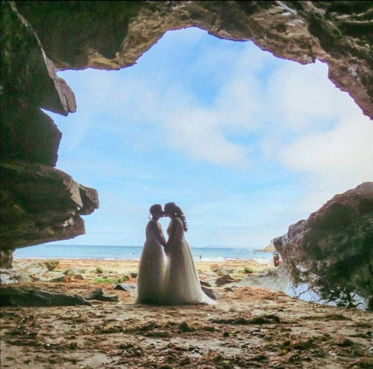 received 1018217858987206 768x759