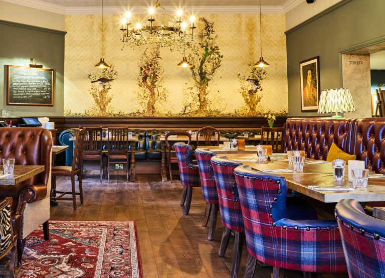 restaurant the wellington arms 14082023015454 768x554