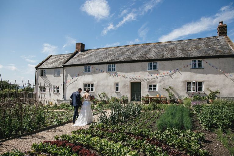 river cottage wedding helen lisk photography 39pp w1600 h1066 main 768x512