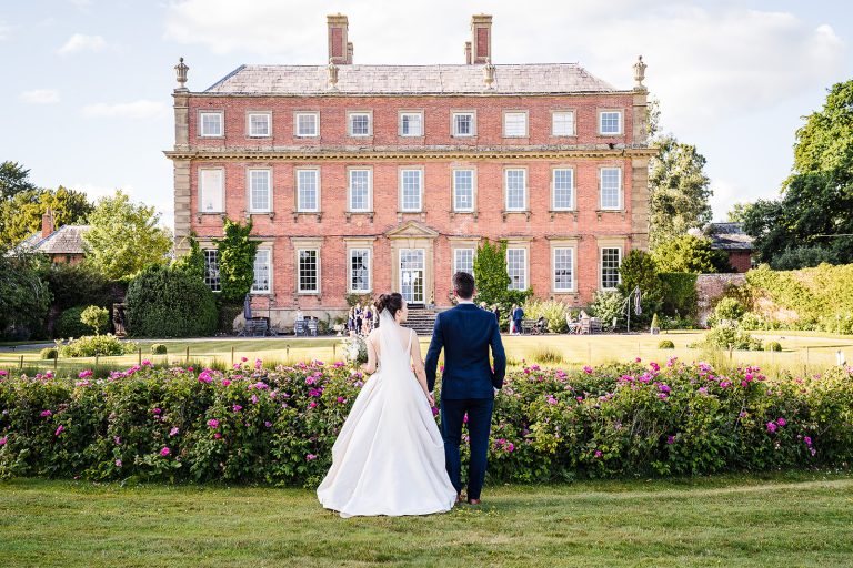 romantic elegant wedding Davenport House1018 768x512
