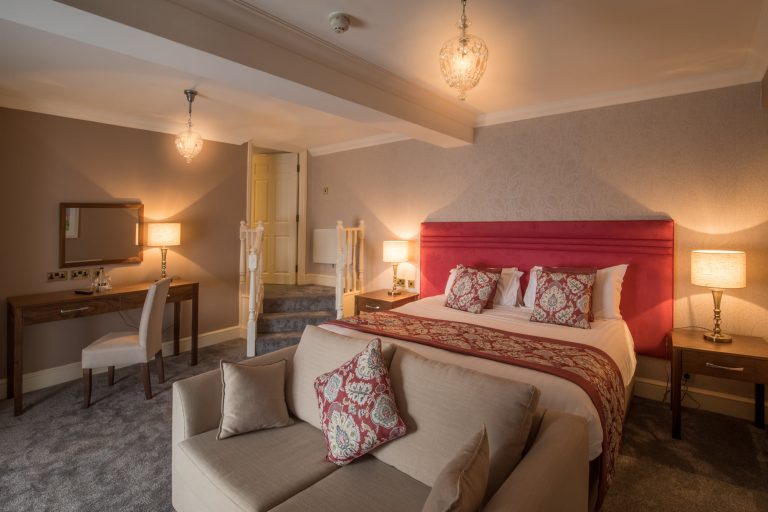 room Honeysuckle 768x512