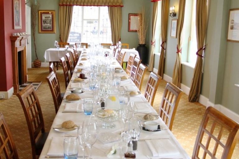 royal hotel deal   wedding 6 ibd8sd 768x512