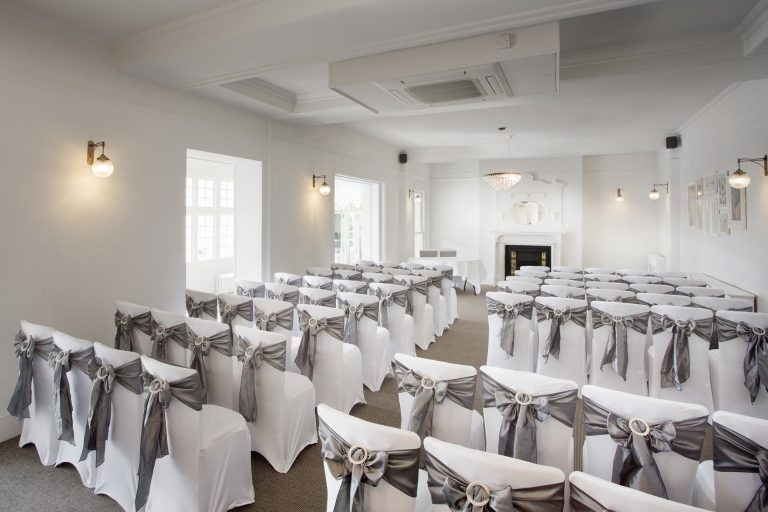 royal wells hotel tunbridge wells   wedding 15 me3otx 768x512