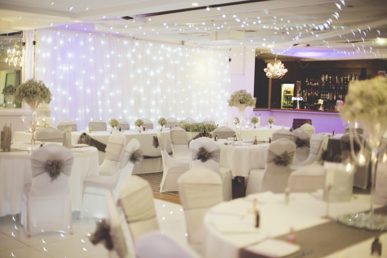 samsandersphotography wigan photographer hollandhallhotel upholland wedding ceremony reception nathan naomi blog jpg 043 768x512