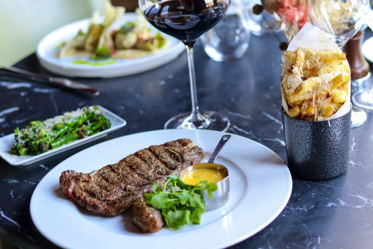 sil14 04072023095808 768x512