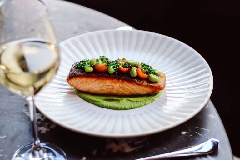 sil8 04072023095817 768x512