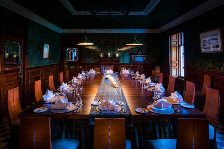 skeabostbilliardroom2 768x512