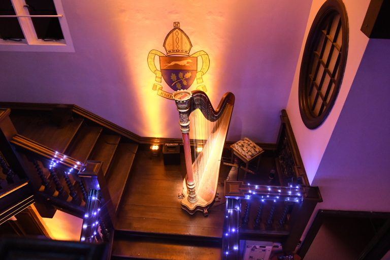 slindoncandlelight10 768x512