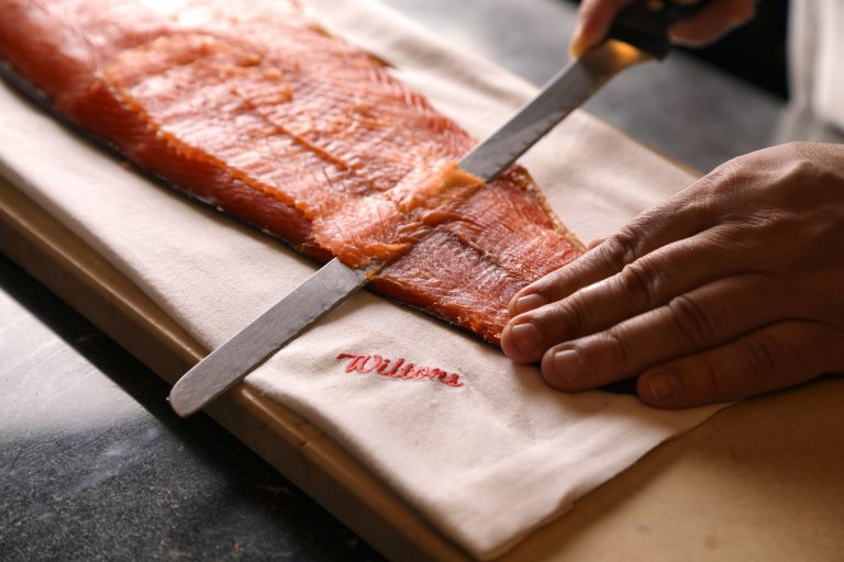 smoked salmon 04092020091336 768x512