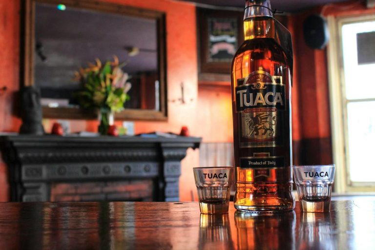 st james tavern interior 768x512