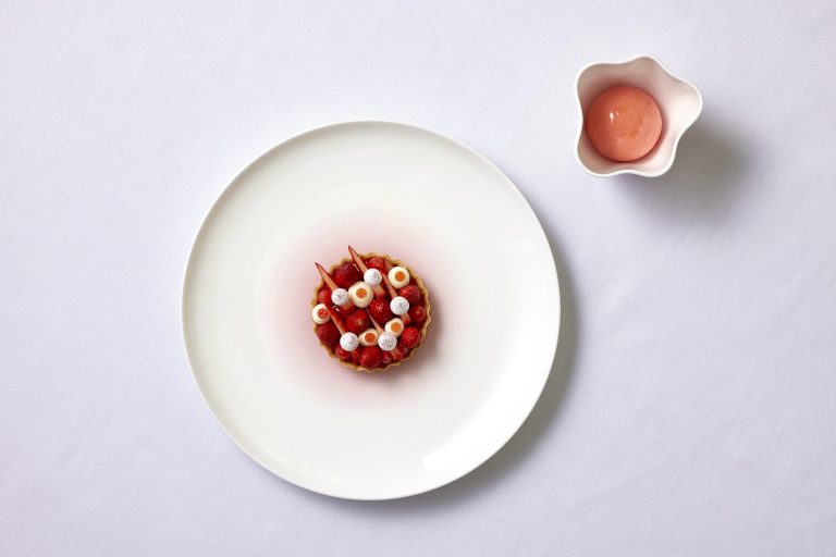 strawberry tart whey caramel strawberry sorbet 8  27062024020548 768x512