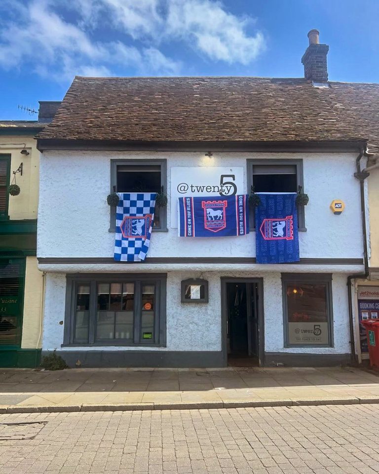 the grill at twenty5 opening hours 04062024031135 768x960