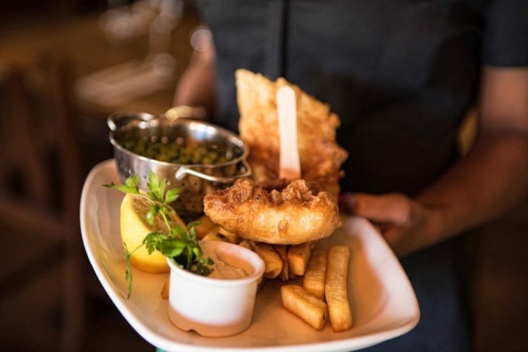 the hornbrook food 768x513