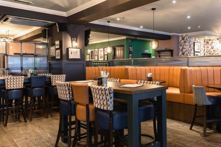 the loose box pub in westminster sw1p 2aa 203  09032023122105 768x512