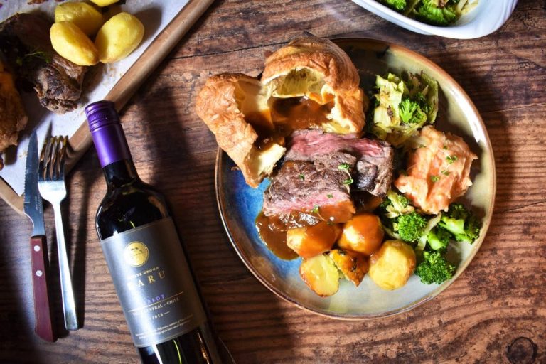 the queens arms in edinburgh sunday roast 1024x682 19062024034429 768x512