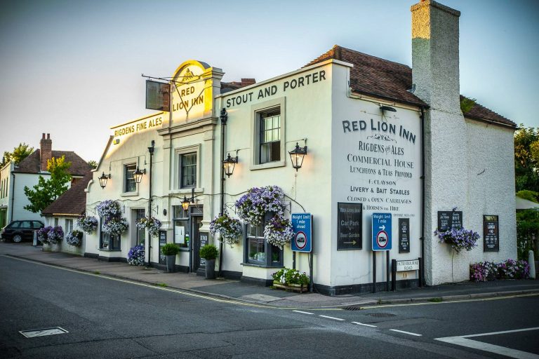 the red lion inn canterbury external web 768x512