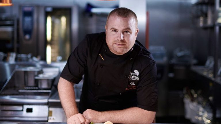 the rubens english grill open kitchen 1000x563 1 06042022035836 768x432