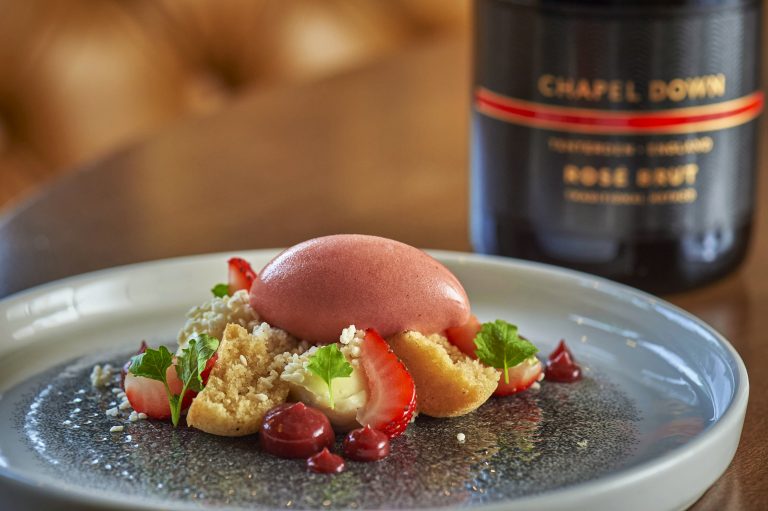 thegreyhoundbeaconsfield 17082023090343 768x511