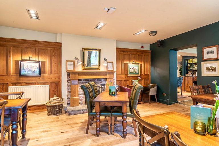 thehoneybeewilmslow gallery 01 14122023035202 768x513