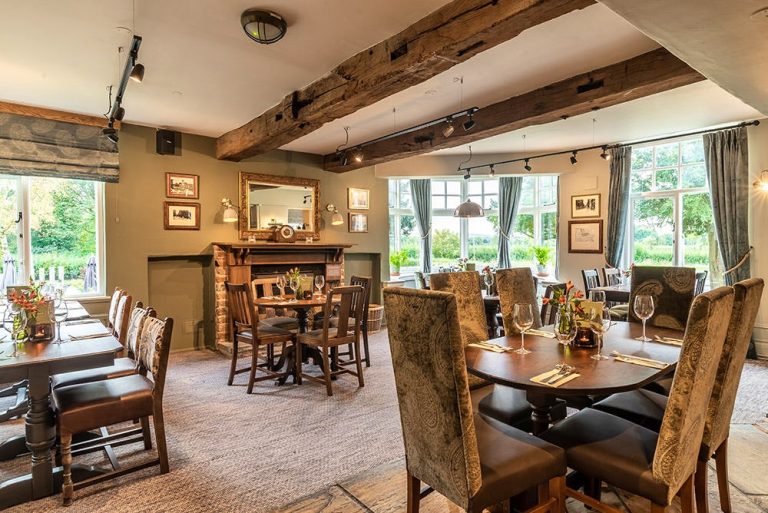 thehoneybeewilmslow gallery 03 14122023035202 768x513