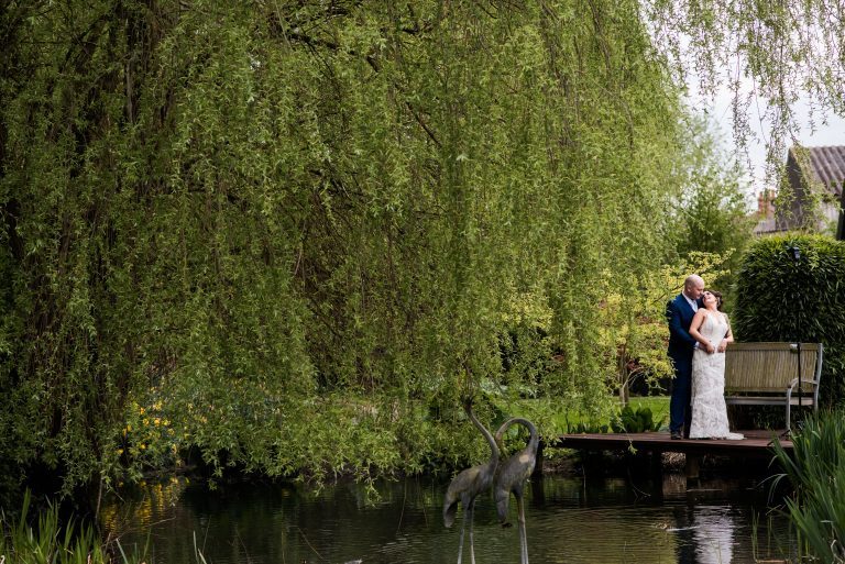 thepriorybarnweddinghitchinhertfordshireweddingphotographerrafeabrookphotography 1517 768x513