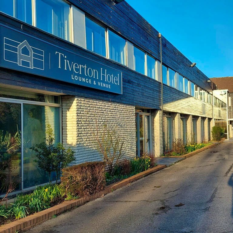 tiverton 28042023014538 768x768