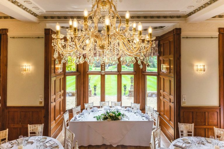 top table large 16062023121924 768x513