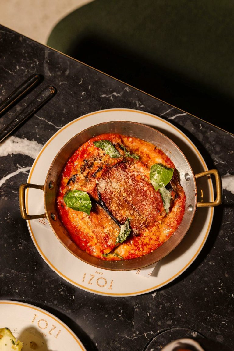 tozi rebeccahopephotography 044 15112023014234 768x1152