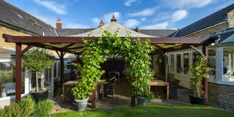 tr4g2jiejlxbbsb6esq4 768x384