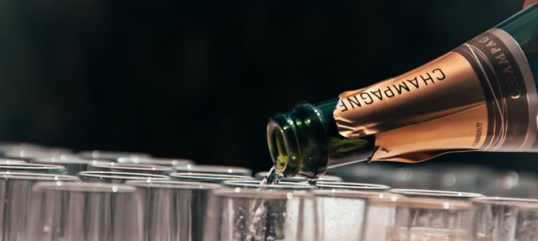 tristan gassert IRzq8sDxb7w unsplash 768x344