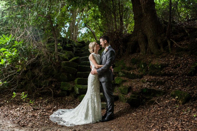 vb837844 506 Matt Donna Wedding Alexander House Hotel East Grinstead Sussex 768x512