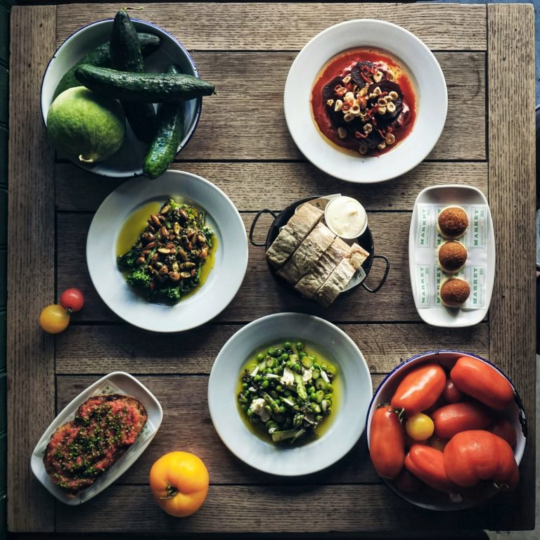 vegetarian table 04072022113923 768x768