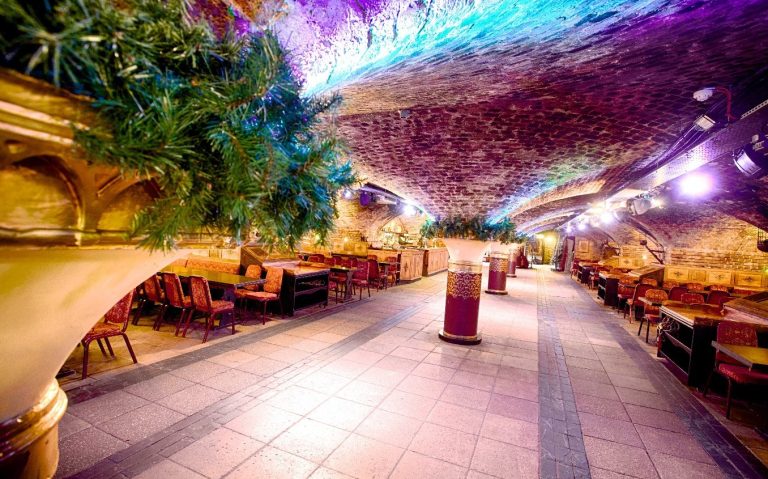 venue2 whv1m8 768x479