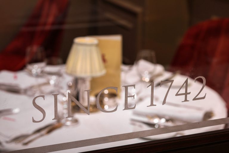 w restaurant 12 04092020091435 768x512