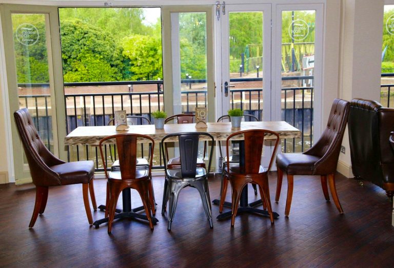 waters edge bar and kitchen 1 30082019114927 768x523