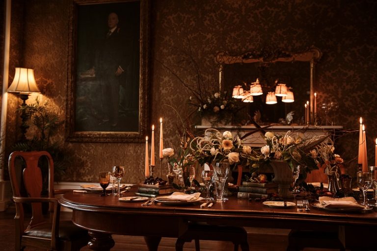 webRaemoirShootSNEAKPEEK 31 768x512