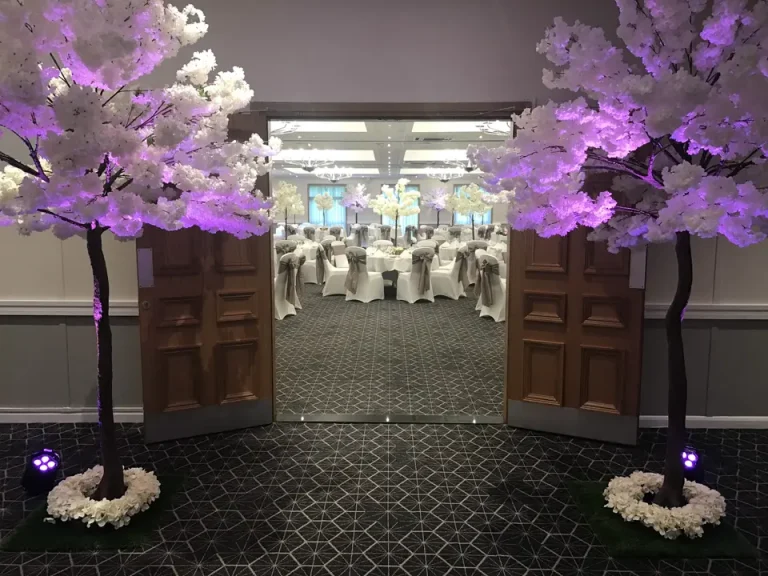 wedding cranfield doors 4 276271 162038355852402 768x576