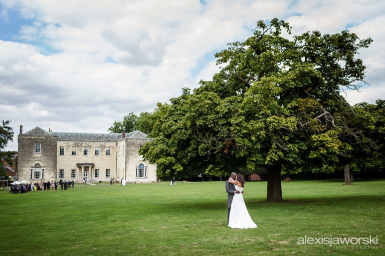 wedding photographer hitchin priory 180 hi4geh 768x512